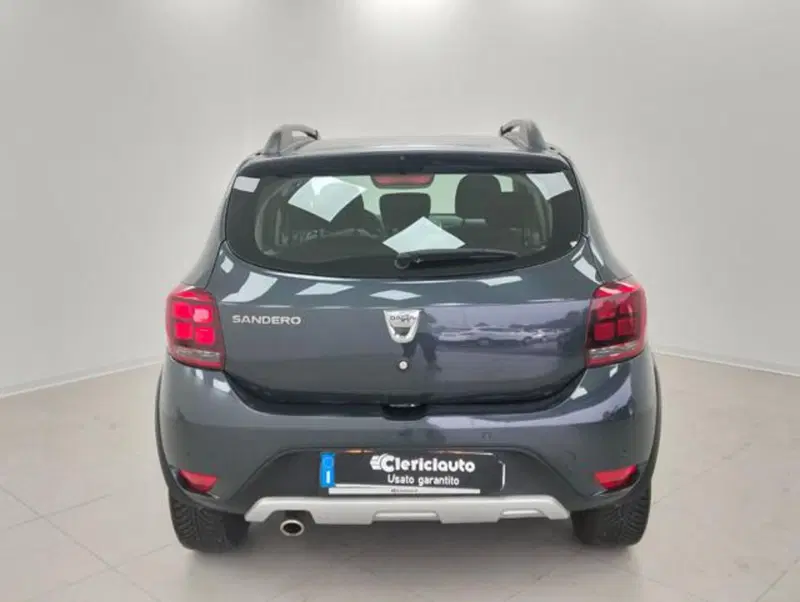 Dacia Sandero usata a Como (7)