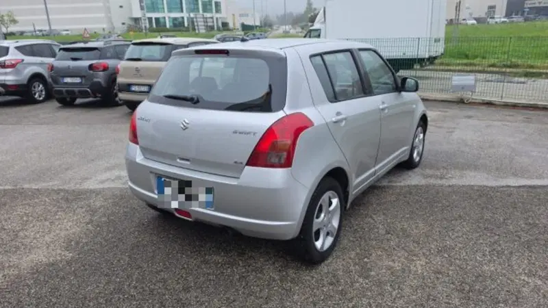 Suzuki Swift usata a Macerata (4)