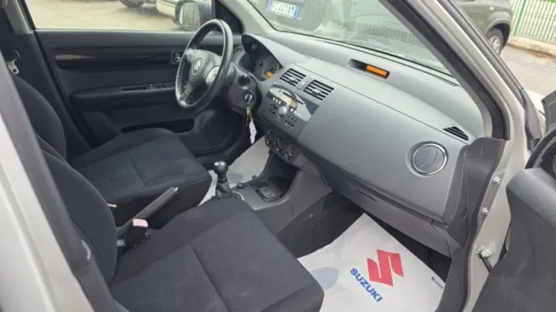 Suzuki Swift usata a Macerata (7)