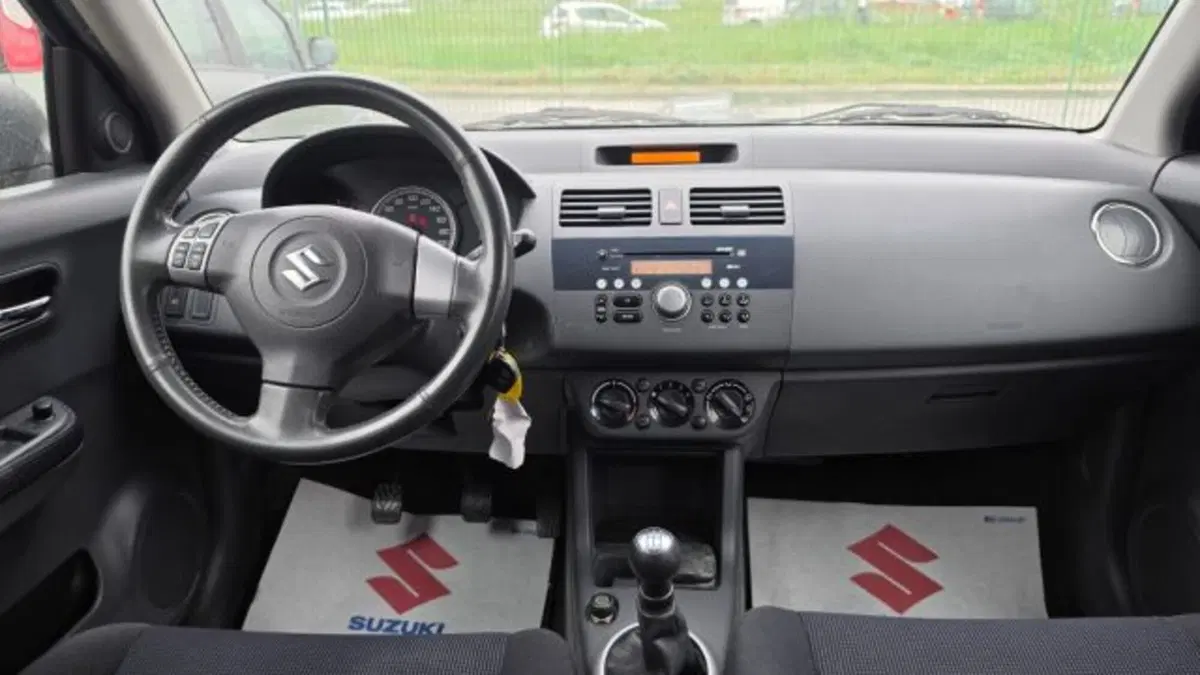 Suzuki Swift usata a Macerata (8)