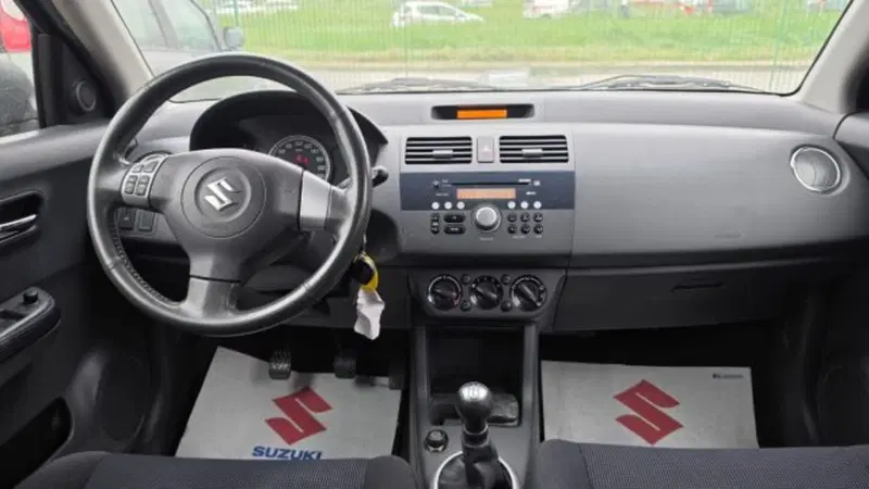 Suzuki Swift usata a Macerata (8)