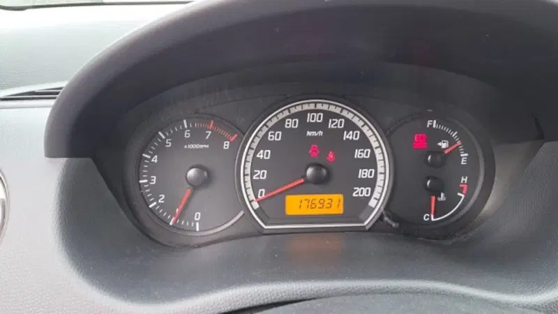 Suzuki Swift usata a Macerata (9)