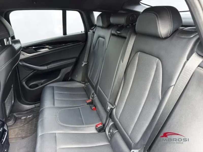 BMW X4 usata a Perugia (11)