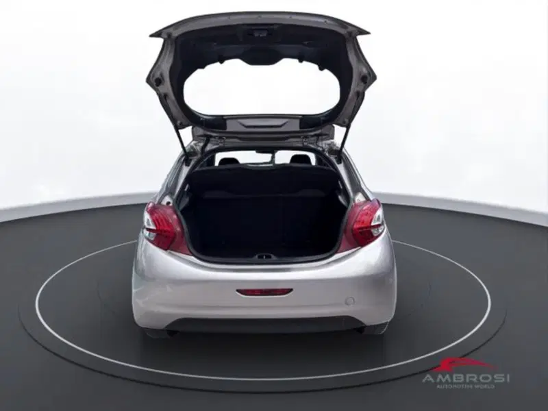 Peugeot 208 usata a Perugia (9)