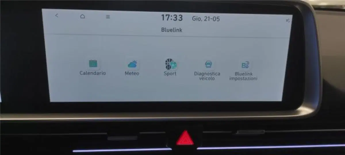 Hyundai Ioniq 5 nuova a Bari (15)