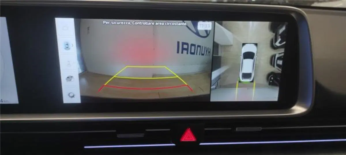 Hyundai Ioniq 5 nuova a Bari (18)