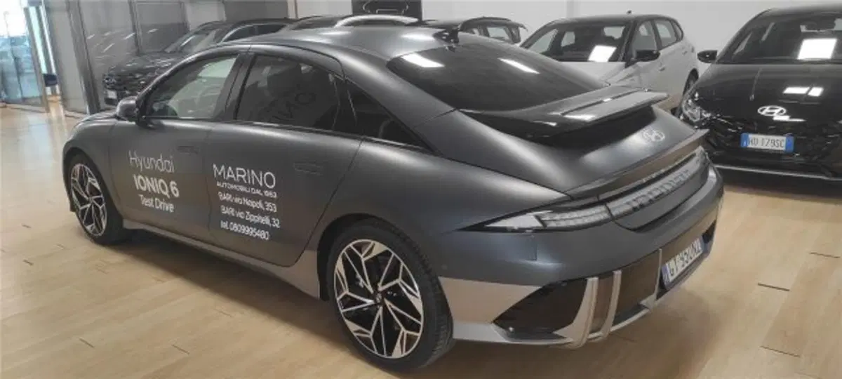 Hyundai Ioniq 5 nuova a Bari (4)