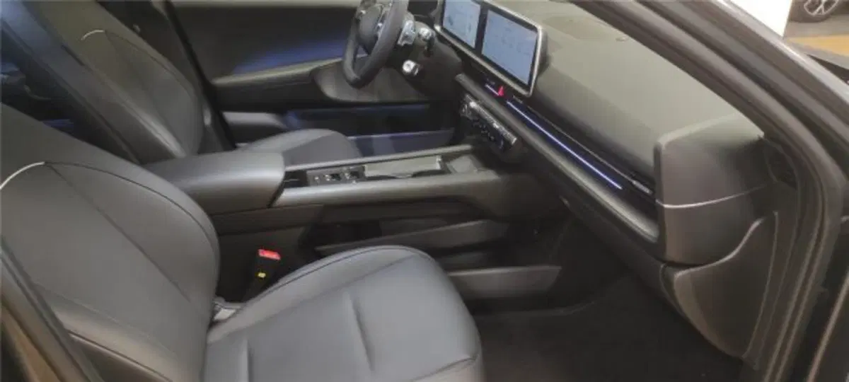 Hyundai Ioniq 5 nuova a Bari (7)