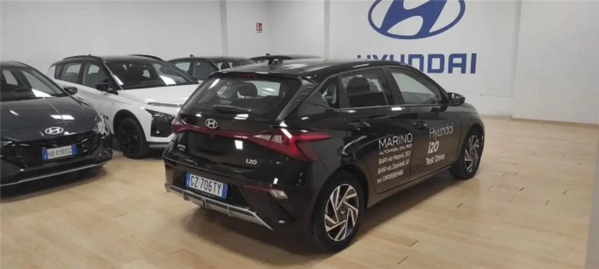 Hyundai i20 nuova a Bari (4)