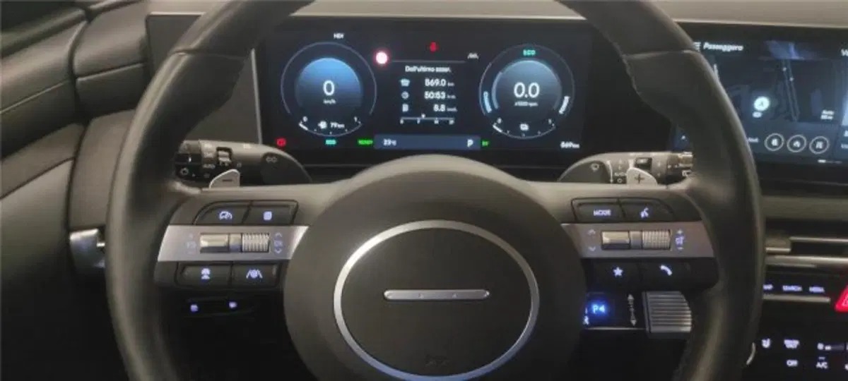 Hyundai Tucson nuova a Bari (11)