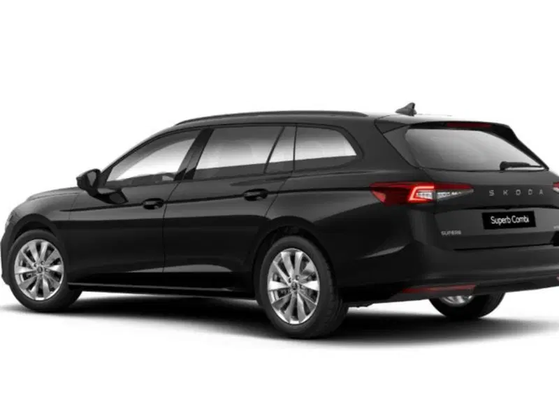 Skoda Superb nuova a Vicenza (3)