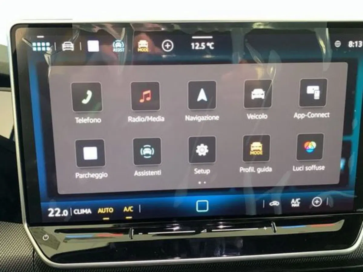 Volkswagen Golf nuova a Vicenza (12)