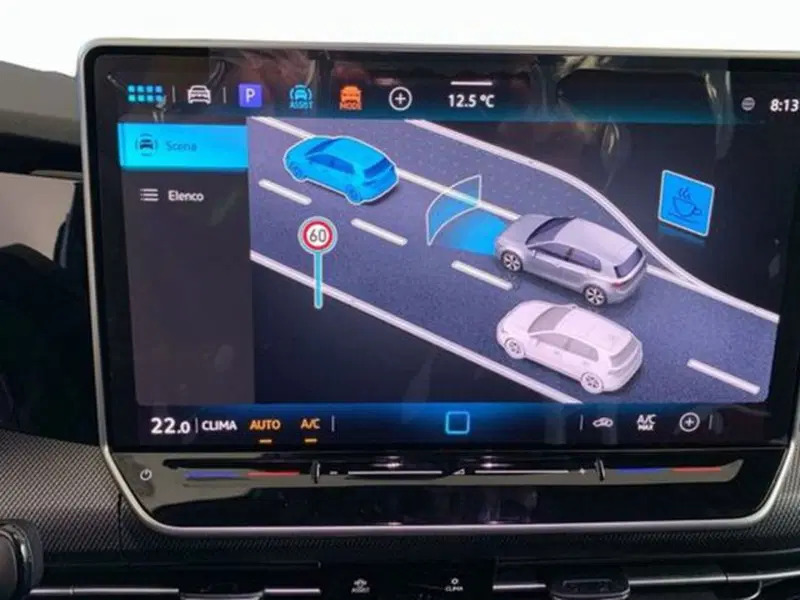 Volkswagen Golf nuova a Vicenza (13)
