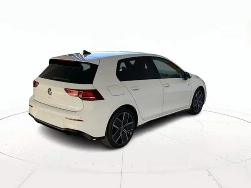 Volkswagen Golf nuova a Vicenza (4)