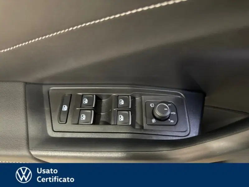 Volkswagen T-Roc usata a Vicenza (14)