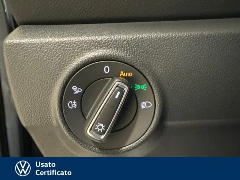 Volkswagen T-Roc usata a Vicenza (20)