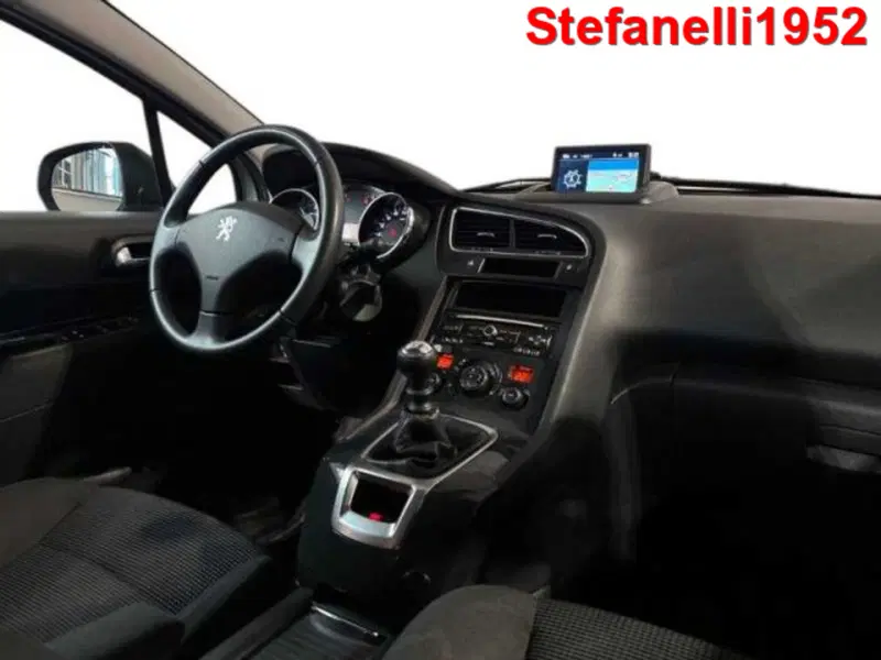 Peugeot 5008 usata a Bologna (15)