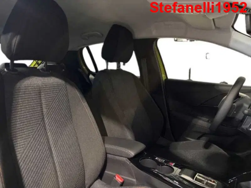 Peugeot 208 nuova a Bologna (16)