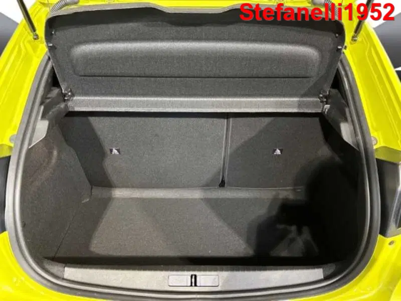 Peugeot 208 nuova a Bologna (7)