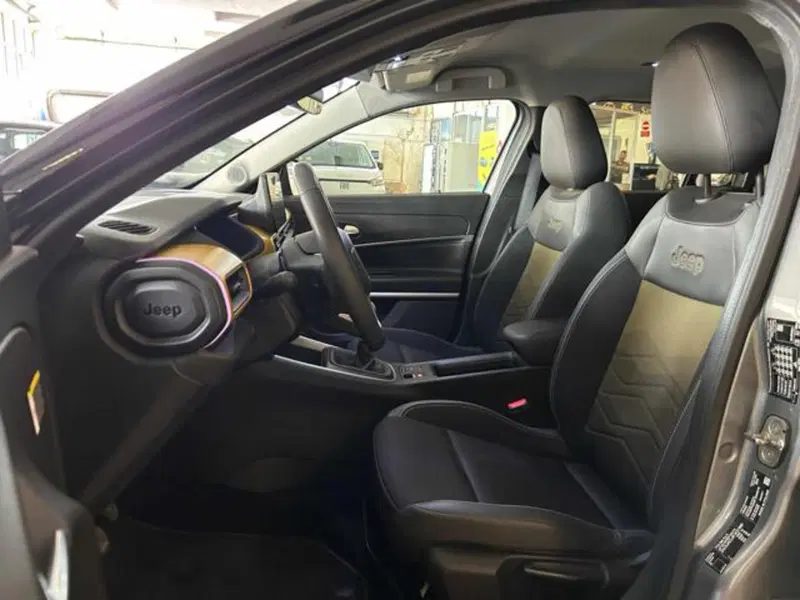 Jeep Avenger usata a Vercelli (10)
