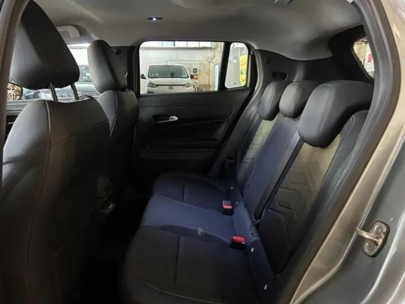 Jeep Avenger usata a Vercelli (13)