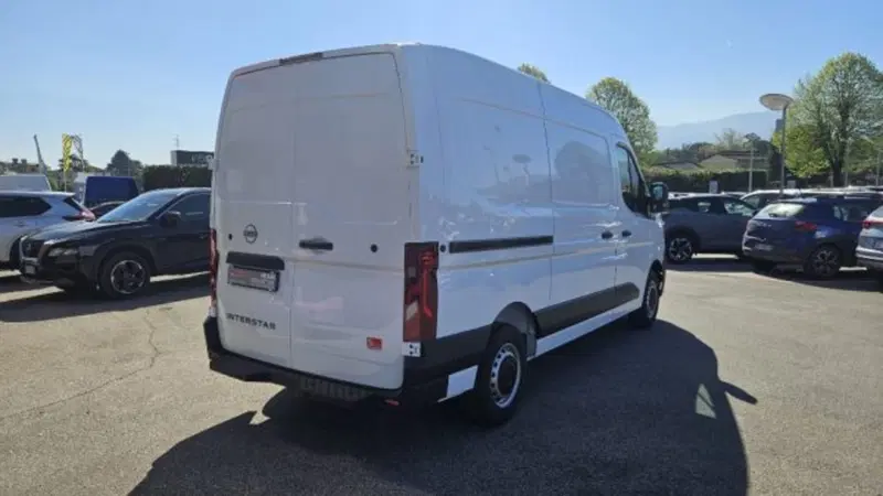 Nissan Interstar Furgone usata a Lucca (4)