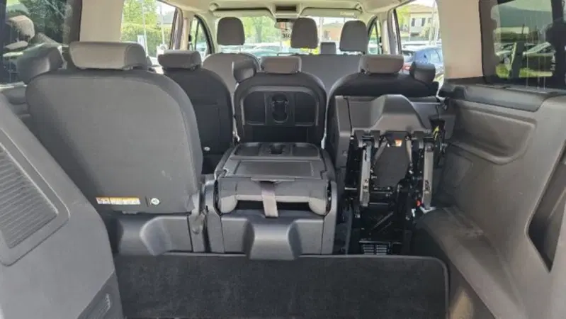 Ford Tourneo Custom usata a Lucca (20)