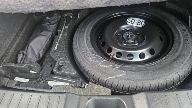 Nissan Juke usata a Lucca (17)