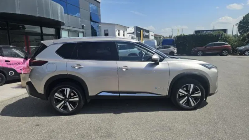 Nissan X-Trail usata a Lucca (3)