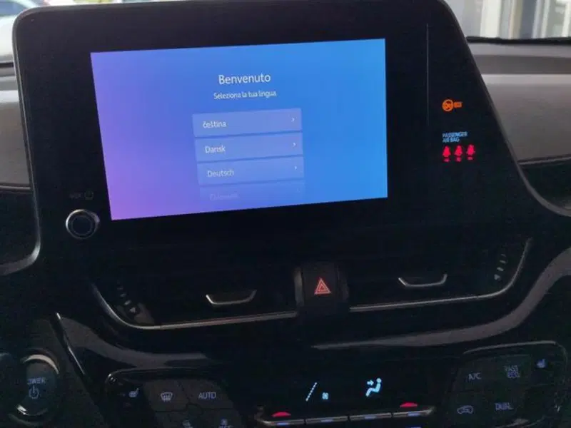Toyota Toyota C-HR usata a Sassari (10)