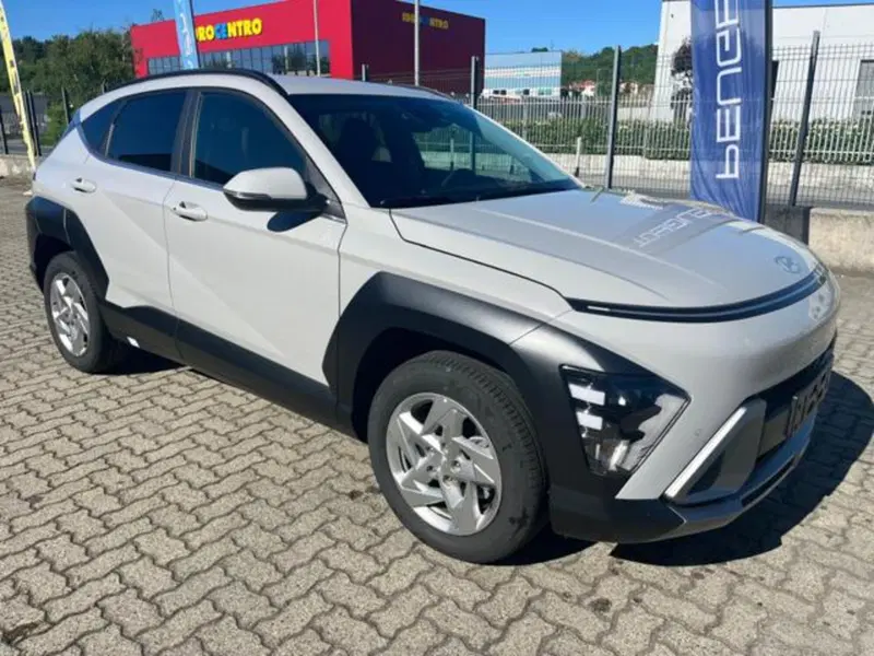 Hyundai Kona nuova a Savona