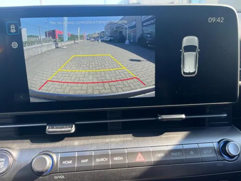 Hyundai Kona nuova a Savona (14)