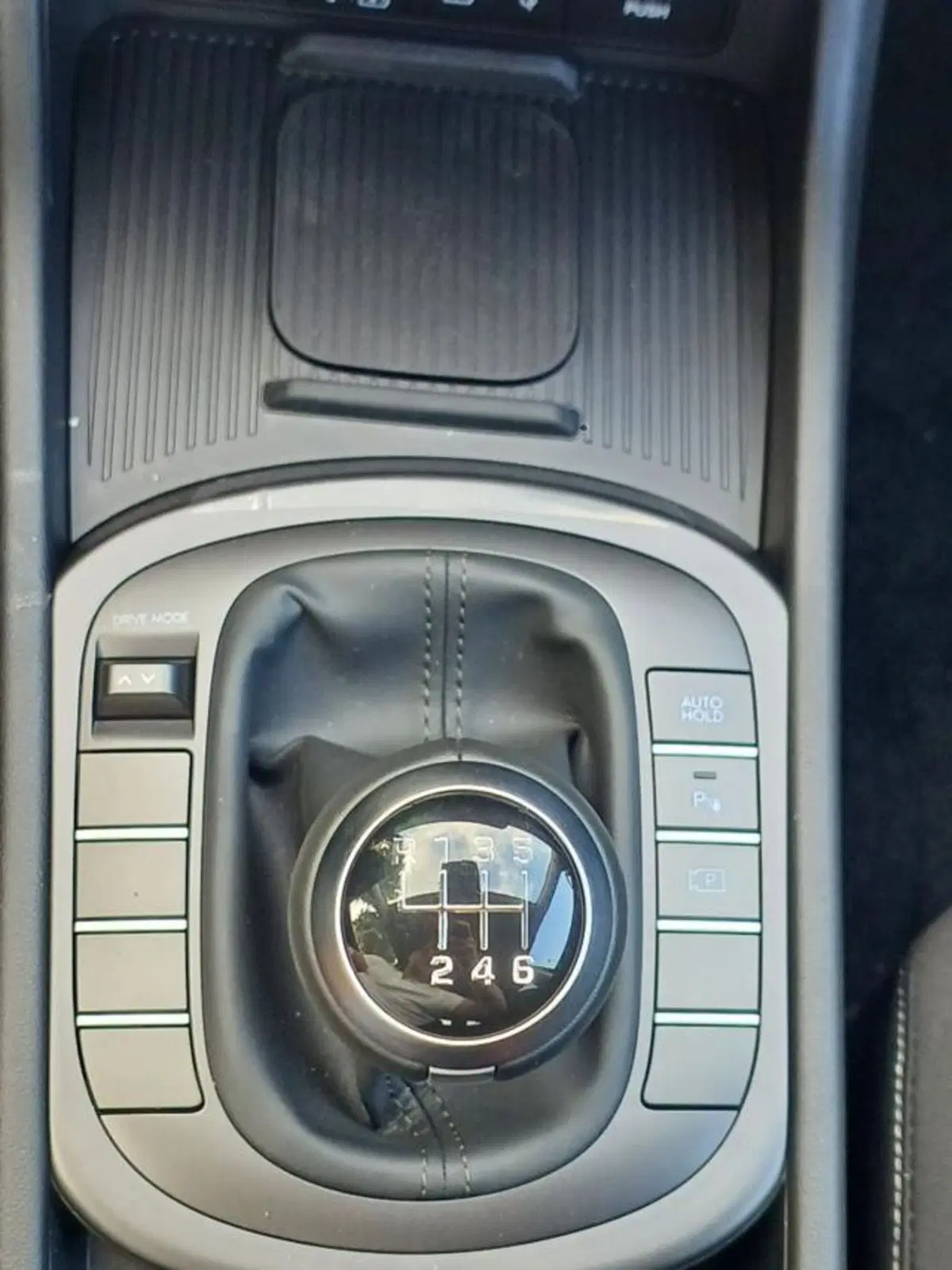 Hyundai Kona nuova a Savona (20)