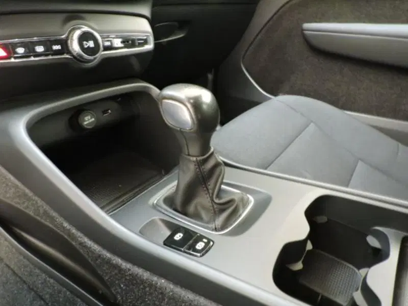Volvo XC40 usata a Firenze (11)