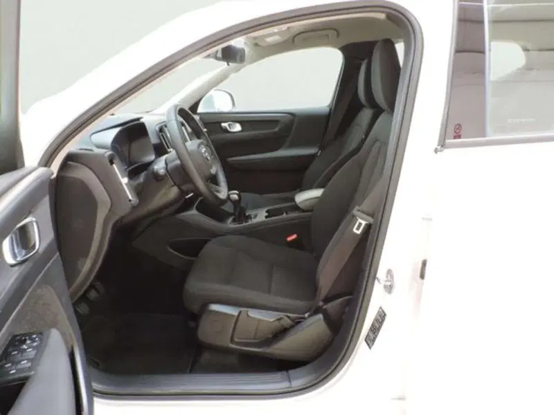 Volvo XC40 usata a Firenze (12)