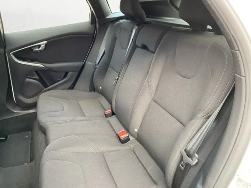 Volvo V40 usata a Udine (11)