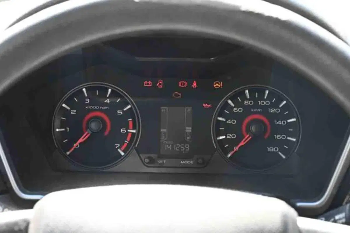 Mahindra KUV100 usata a Torino (13)