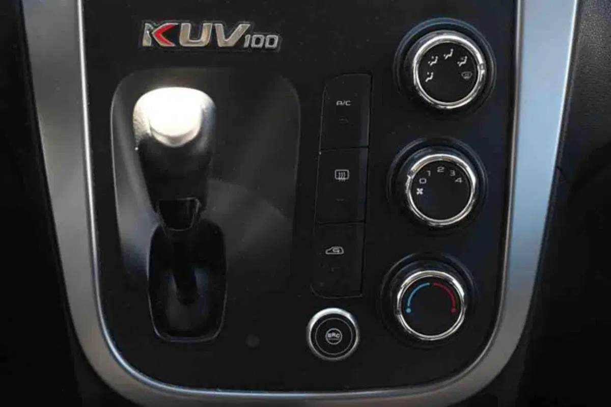 Mahindra KUV100 usata a Torino (15)