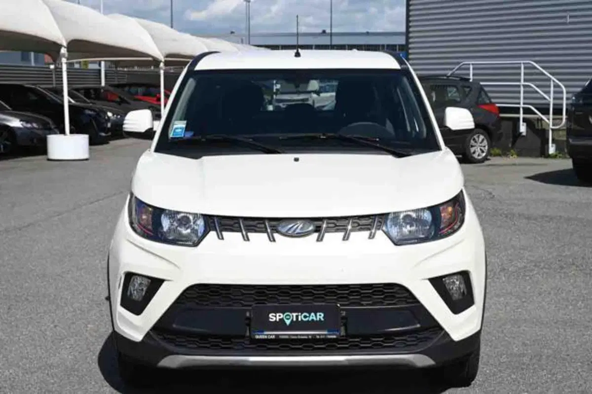 Mahindra KUV100 usata a Torino (16)