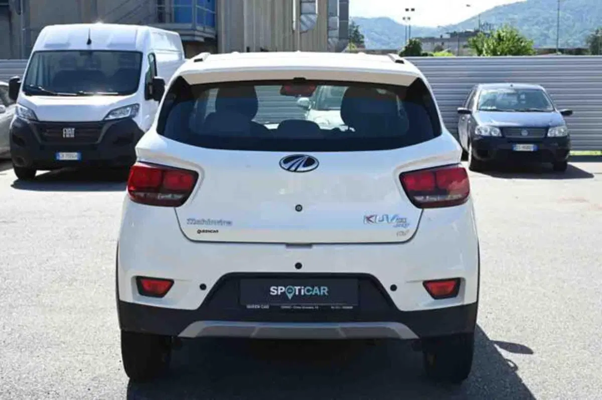 Mahindra KUV100 usata a Torino (18)