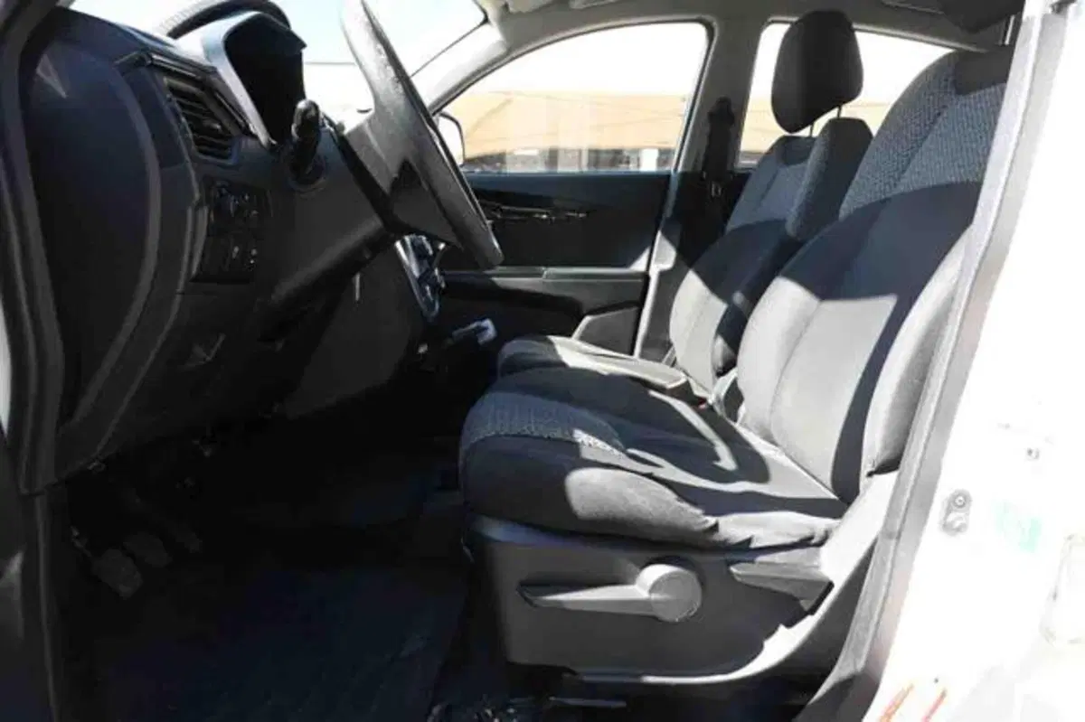 Mahindra KUV100 usata a Torino (9)