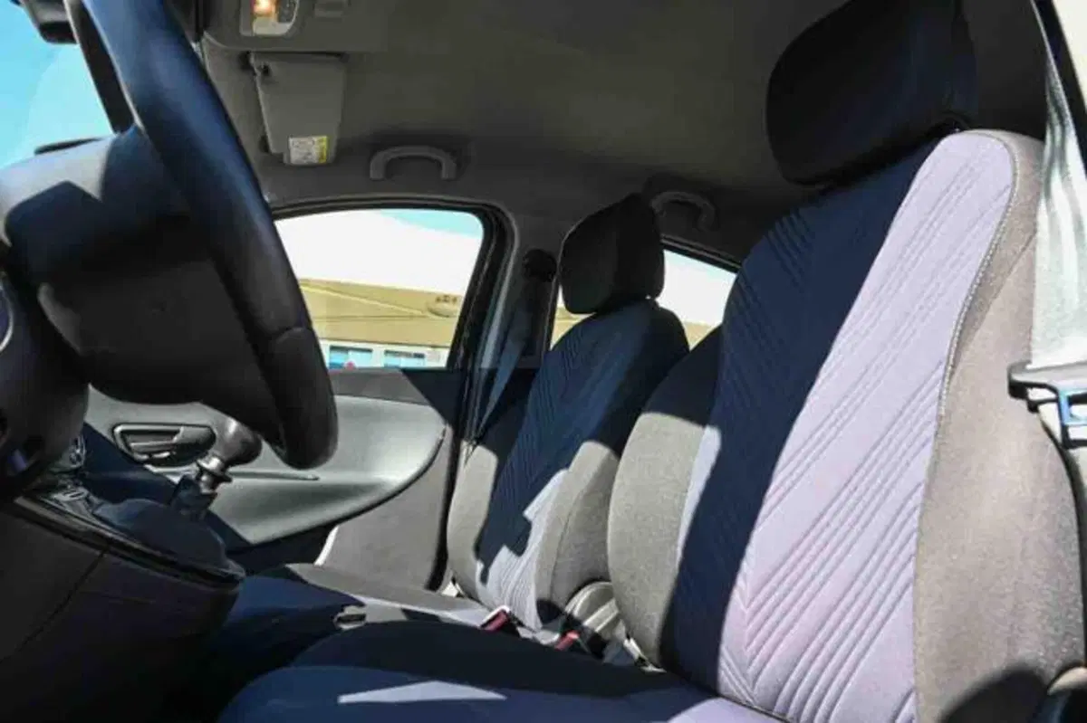 Lancia Ypsilon usata a Torino (10)