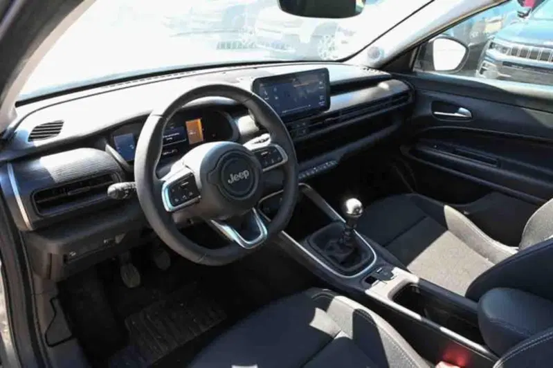 Jeep Avenger usata a Torino (8)