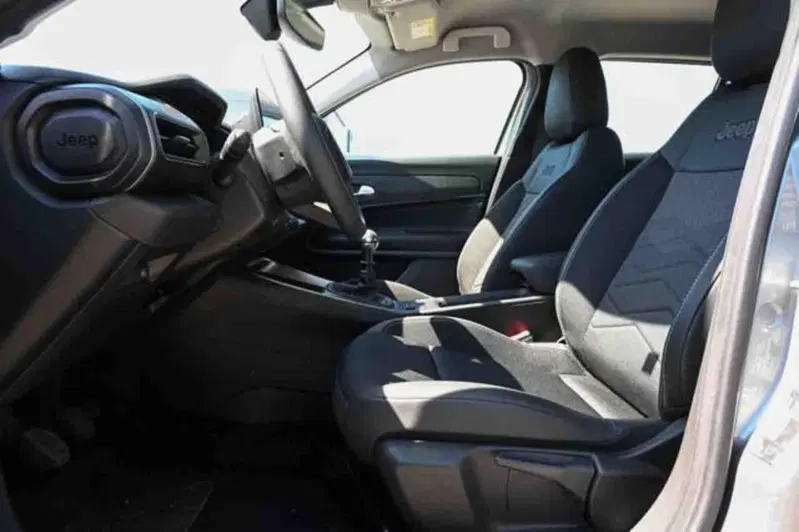 Jeep Avenger usata a Torino (9)