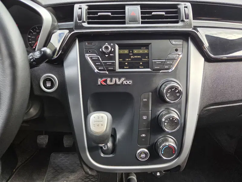 Mahindra KUV100 usata a Torino (11)