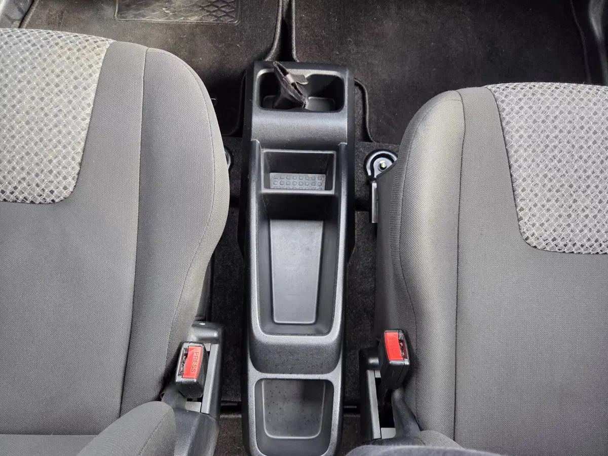 Mahindra KUV100 usata a Torino (18)