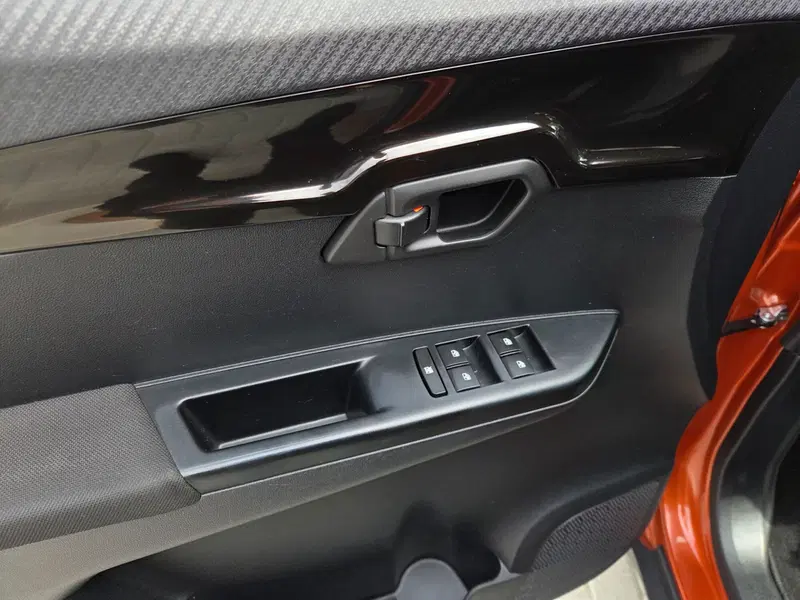 Mahindra KUV100 usata a Torino (19)