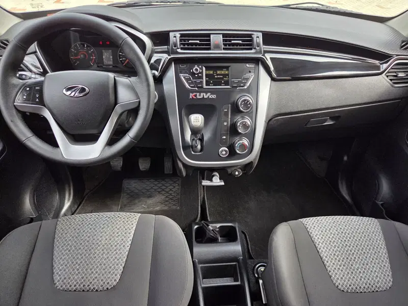 Mahindra KUV100 usata a Torino (9)