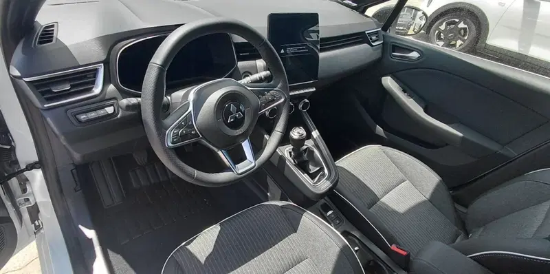 Mitsubishi Colt nuova a Cosenza (10)