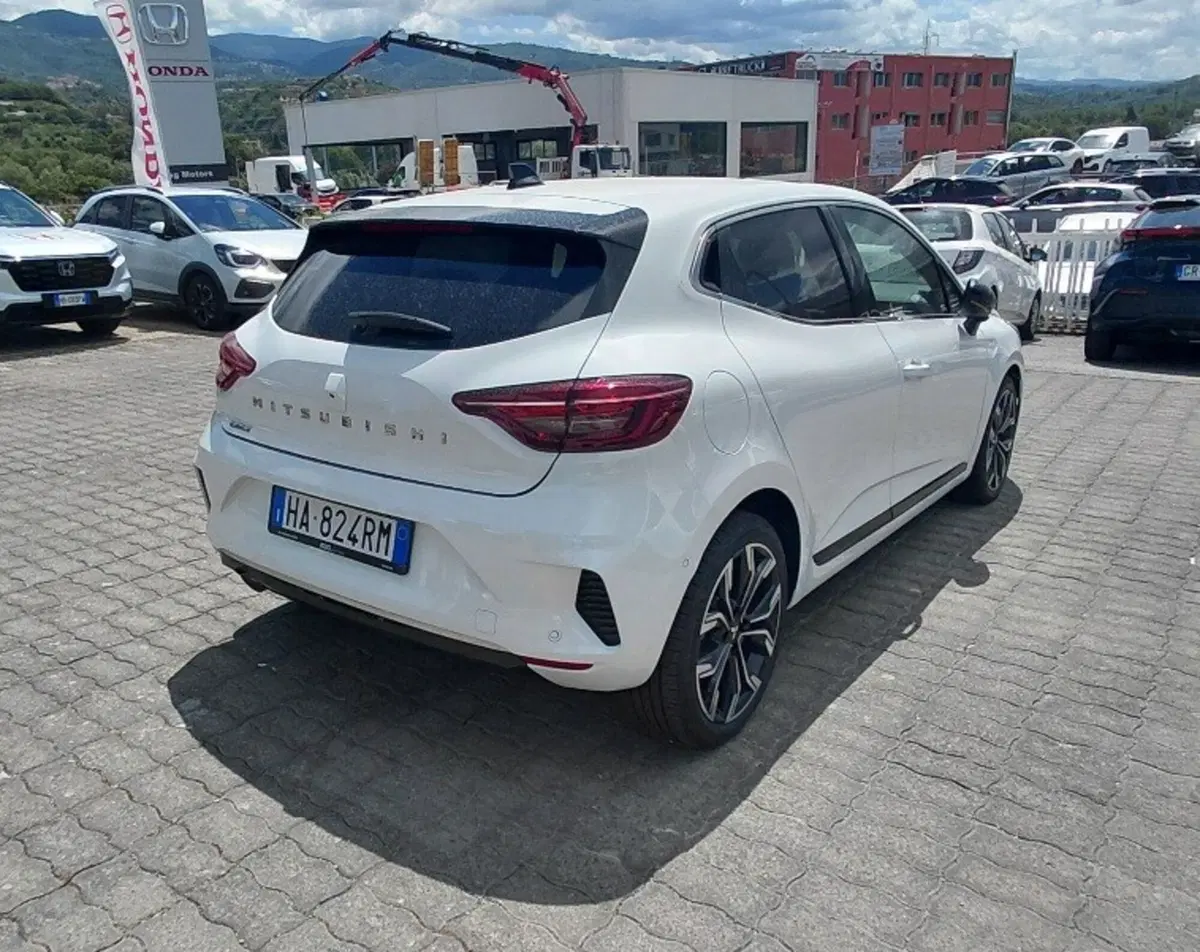 Mitsubishi Colt nuova a Cosenza (5)